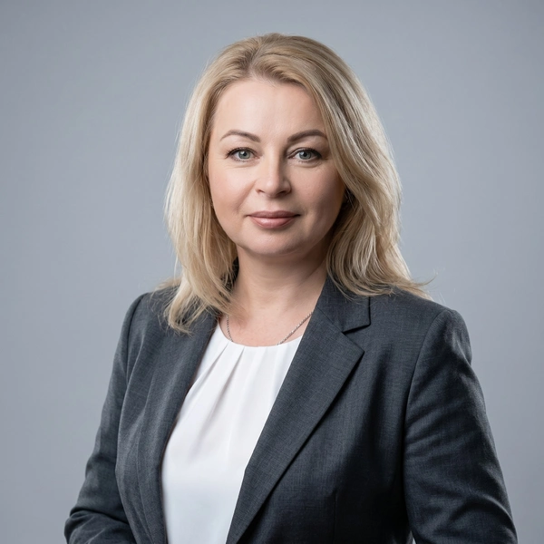 Лариса Финаналитик